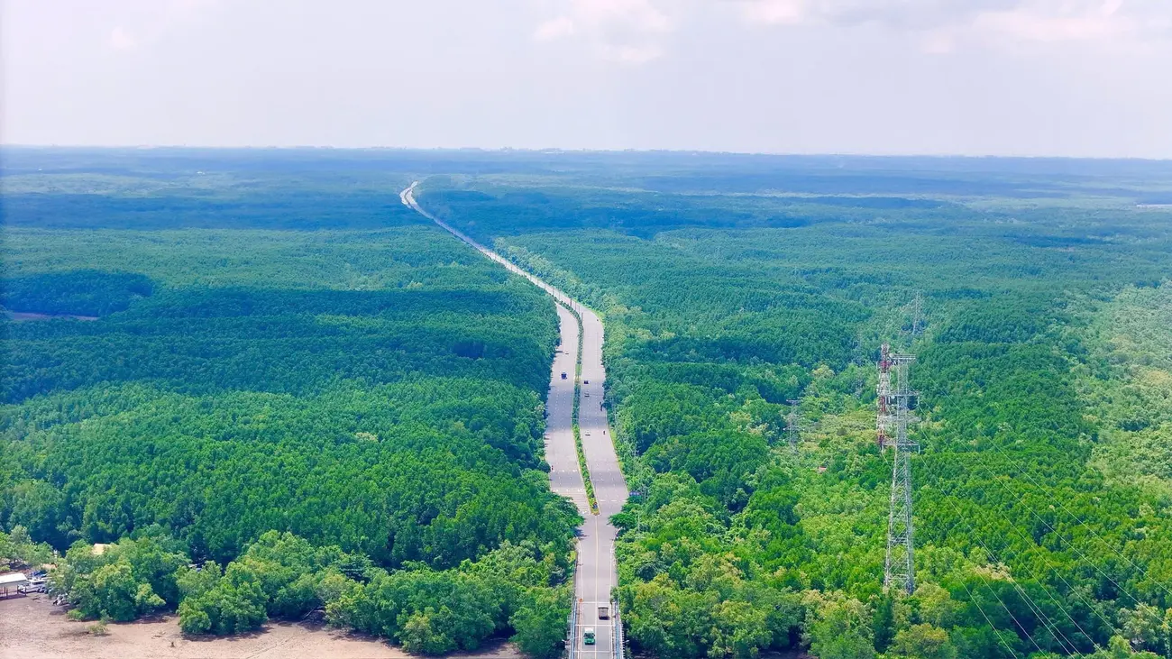 Kết nối nhanh giữa TP.HCM và Cần Giờ, mở ra kỷ nguyên mới cho đô thị nghỉ dưỡng biển với tuyến đường sắt cao tốc 350 km/h.