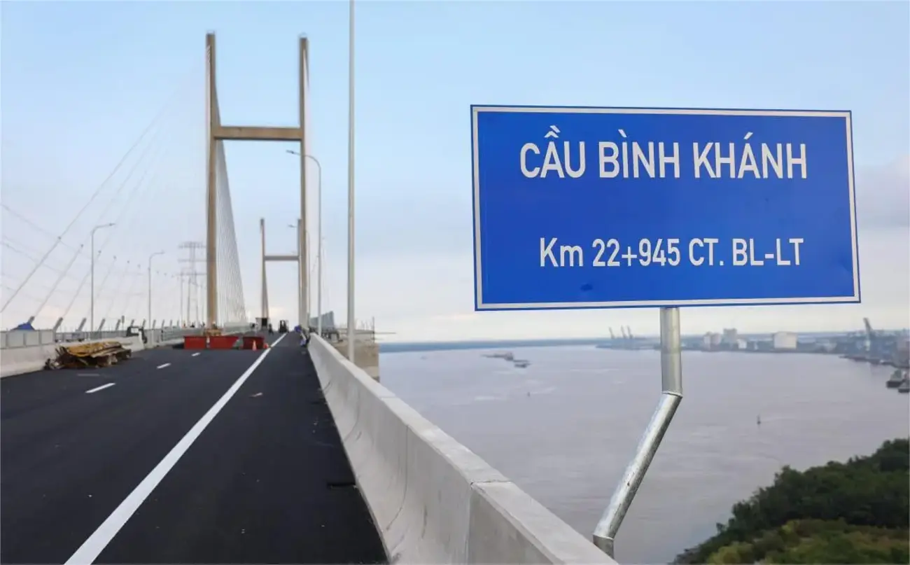 Cầu Bình Khánh – biểu tượng hạ tầng mới, kết nối TP.HCM với Cần Giờ, mở lối đến Vinhomes Green Paradise.