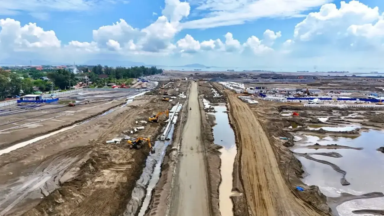 Tiến độ xây dựng phân khu The Green Bay tại Vinhomes Green Paradise Cần Giờ tính đến ngày 02/10/2025.